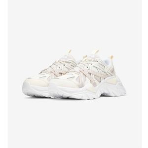 FILA SNEAKERS Women's Electrove 2 WHITE SAND 7.5